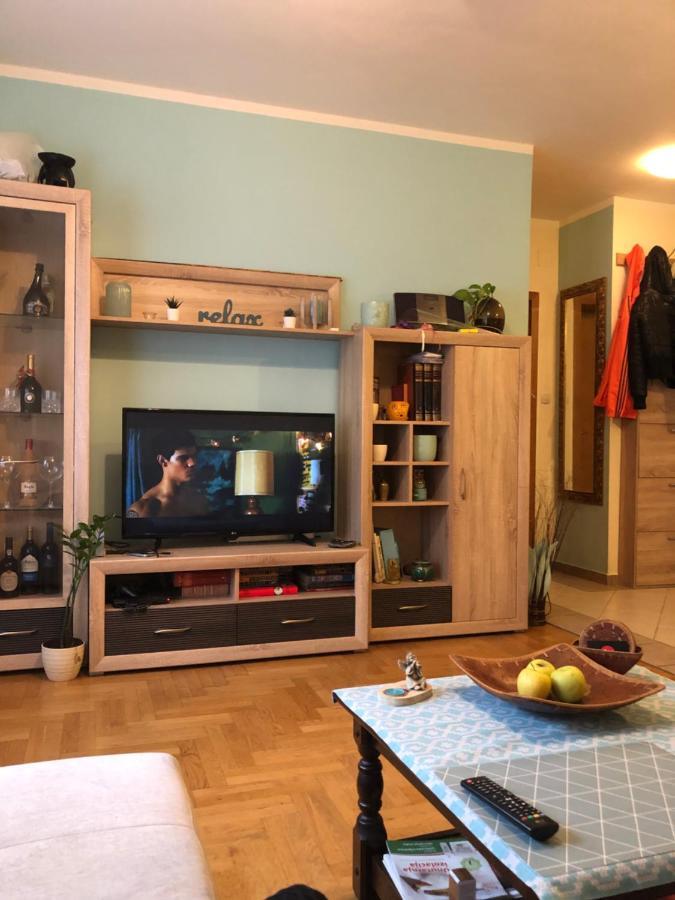 Cosy Apartment-private Parking Apartman *
